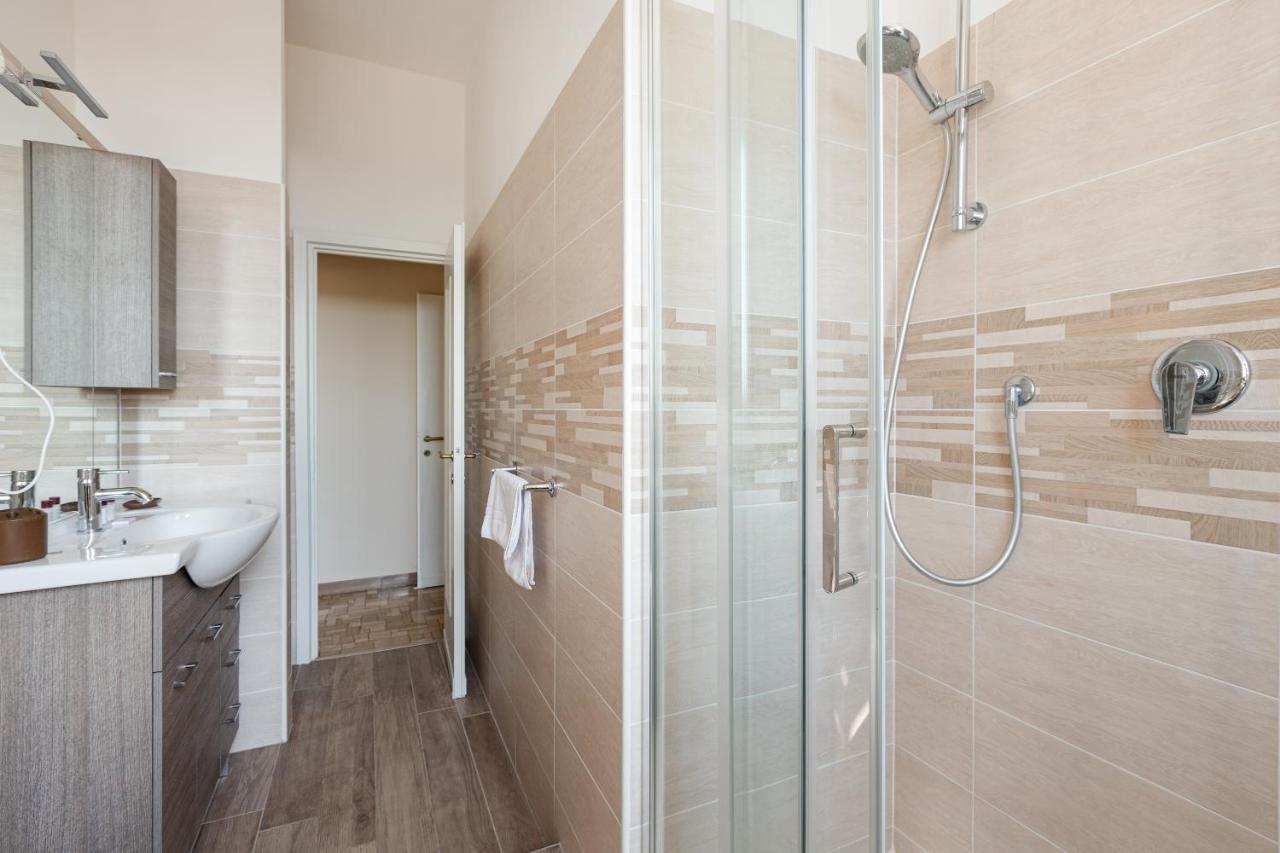 Milano - Roomy Apartment 300 M From M3 Affori Fn! Экстерьер фото